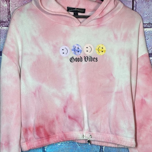 Faded Rose Pink Tie-Dye Large Hoodie with Good Vibes Print Smiley Face Cropped - Picture 3 of 9